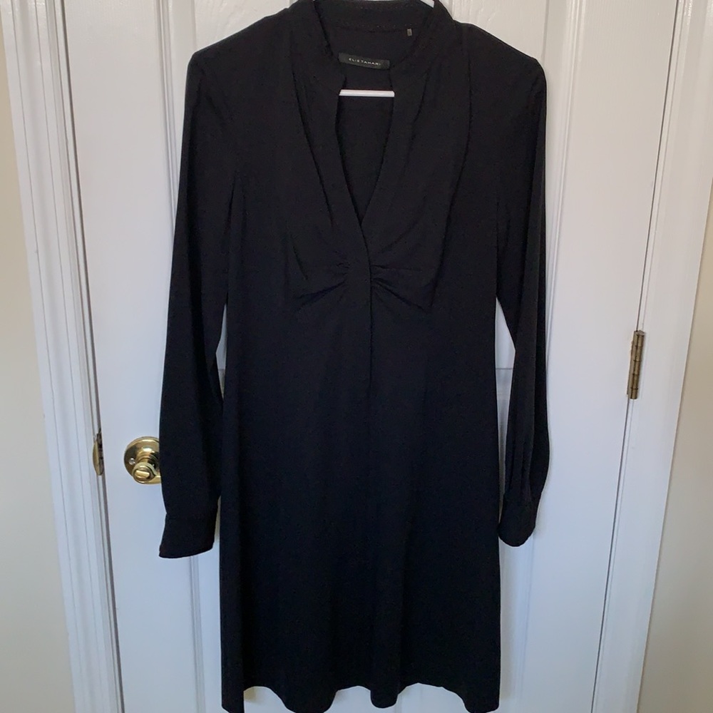 ELIE TAHARI Elegant “little Black dress” Long sleeves